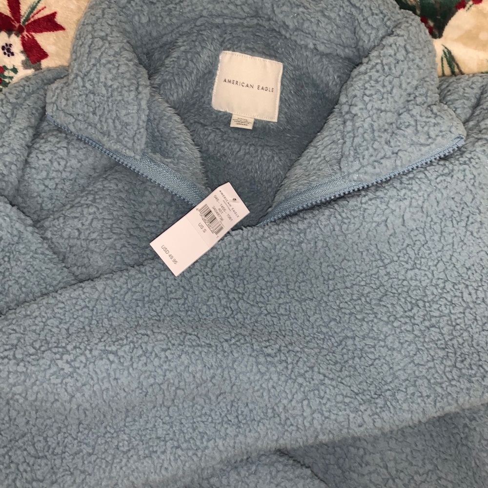 American eagle pullover